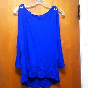 Cable & Gauge, Blue cold shoulder grommet top, Medium